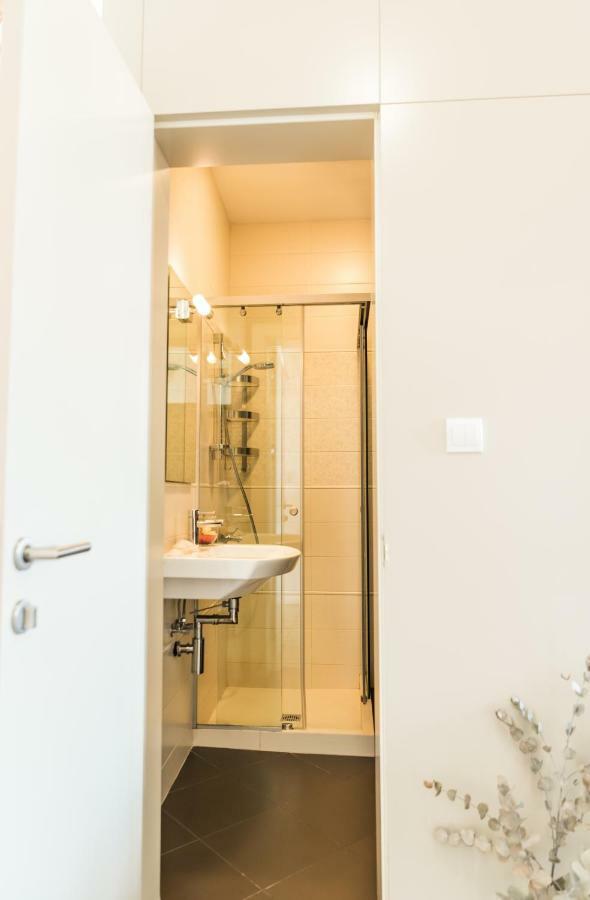 100sqm 2 bedroom, 2 bathroom Apartamento in Centro da cidade Sófia Exterior foto