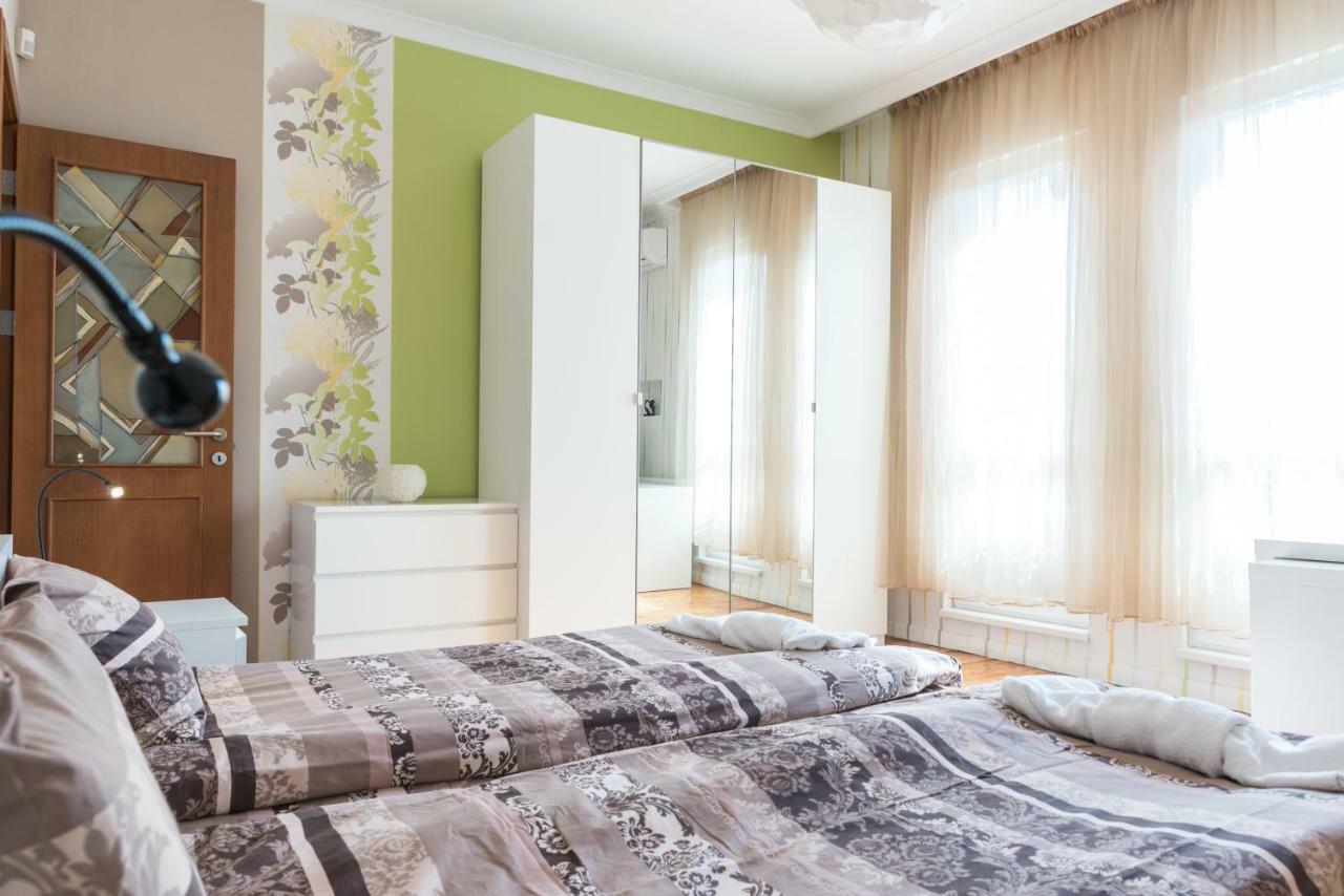 100sqm 2 bedroom, 2 bathroom Apartamento in Centro da cidade Sófia Exterior foto